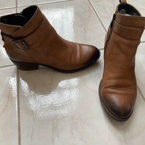 Vince Camuto Tan Leather Ankle Booties